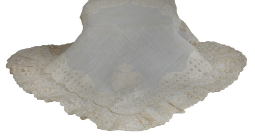 Pañuelo de la reina María Cristina de Habsburgo (1858-1929)