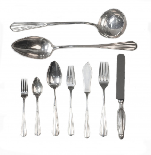 Cubertería gallonada en plata, Madrid Martínez, 1836 comple