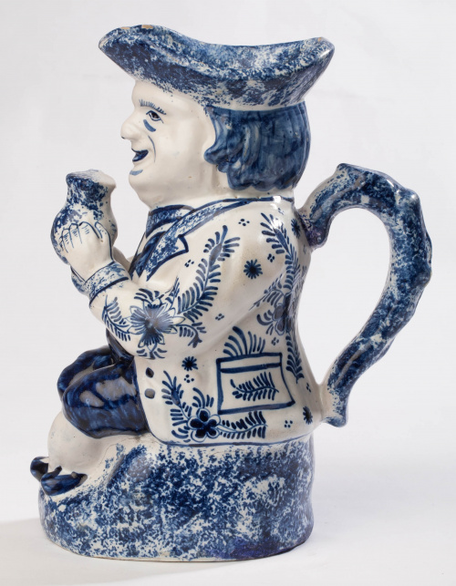 "Toby-jug" en cerámica esmaltada en azul y blanco.Delft, 
