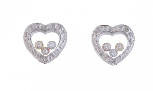 Pendientes de brillantes en forma de corazón, siguiendo mod