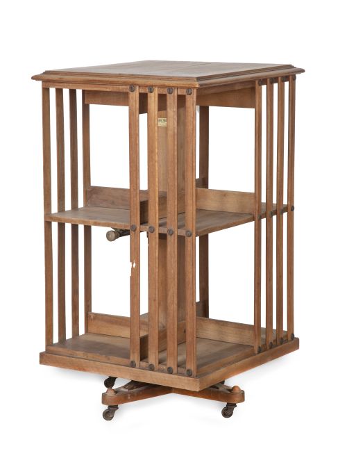 Librería "revolving" de madera tallada.Terquem, París, pr