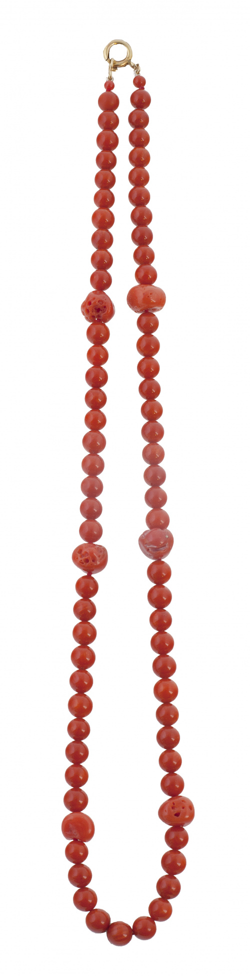 Collar S. XIX de un hilo de coral rojo de cuentas de 5,5 mm