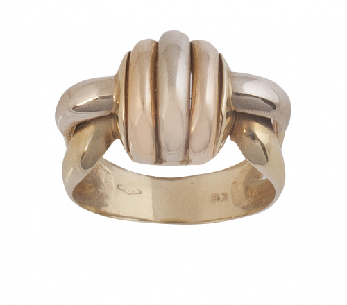 Sortija con centro de óvalo gallonado y brazos calados unid