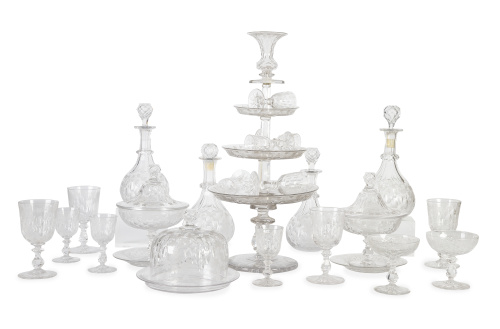 Cristalería tallada y decorada al ácido con pámpanos.Fran