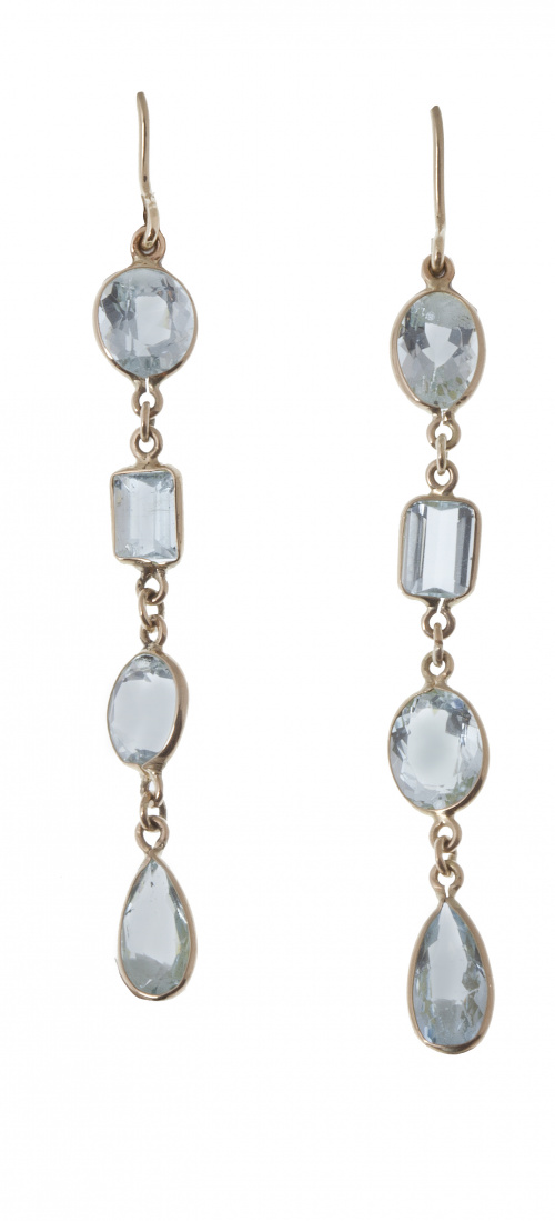 Pendientes largos con cuatro aguamarinas de diferentes tall