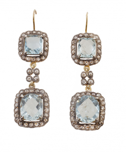 Pendientes largos de pp. S. XX con dos aguamarinas ovales f