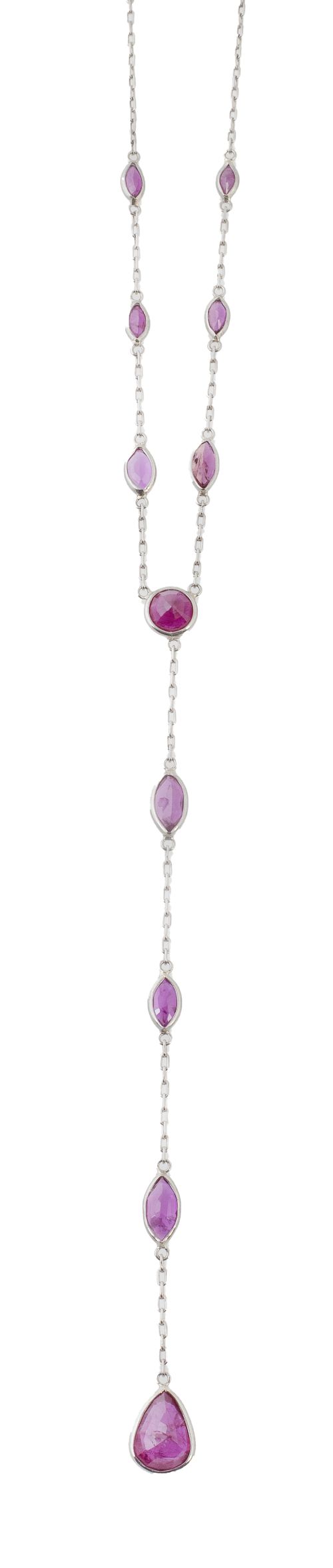 Collar con rubíes de diferentes tallas facetadas articulada