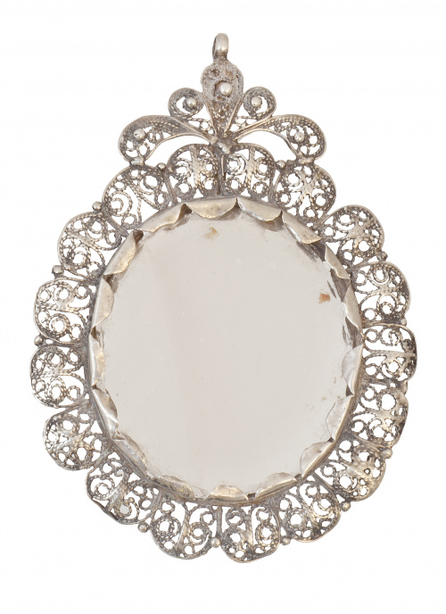 Marco colgante S. XVIII oval con contorno loubulado en fili