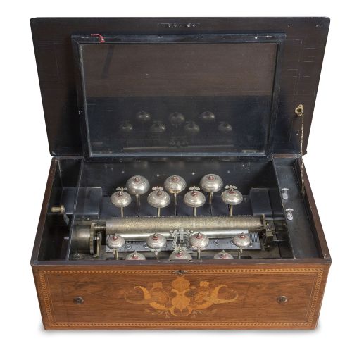 Caja de música de madera de palosanto y marquetería de triu