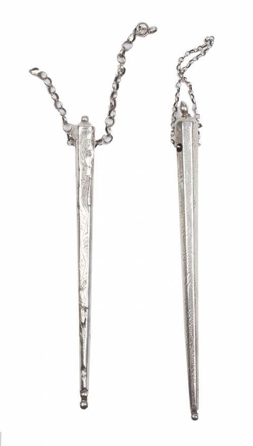 Lote de dos Takek*.Irán, S. XIX.