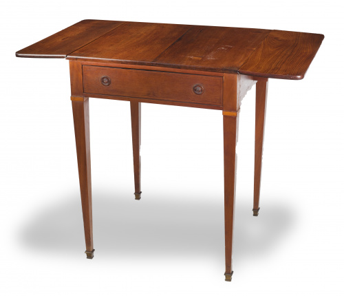 Mesa de alas y cajón chapeada en nogal. Inglaterra, pp. d