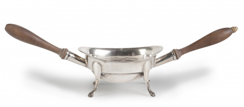 Chofeta fernandina de plata en su color, con marcas.Franc