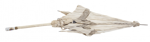 Sombrilla en seda y encaje con mango de porcelana con escen