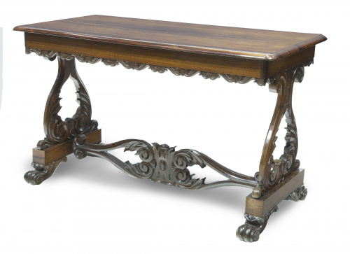 "Sofá table" de madera de palosanto tallada.Inglaterra, m