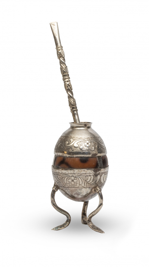Matera de calabaza montada en plata grabada.Argentina o C