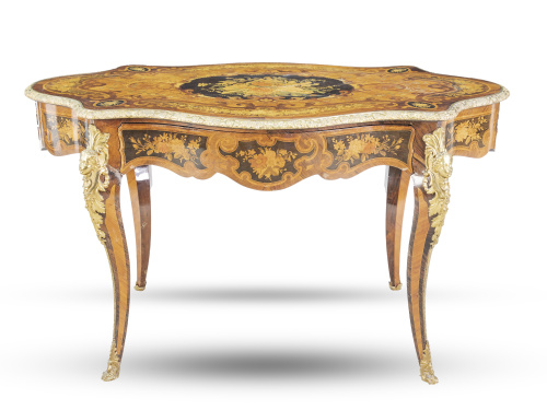 Mesa de centro Napoleón III de estilo Luis XV con marqueter