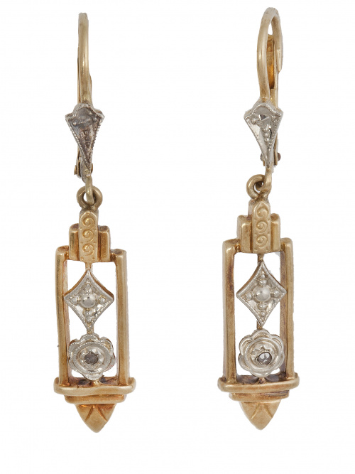 Pendientes largos Art-Decó con piezas colgantes rectangular