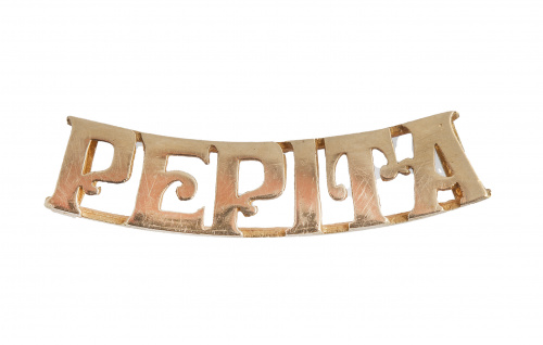 Colgante con el nombre "PEPITA"