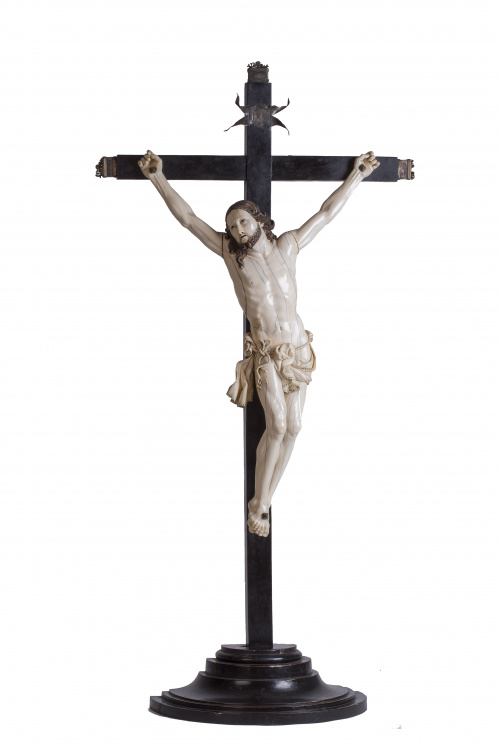 Cristo expiranteMarfil tallado y parcialmente policromado.