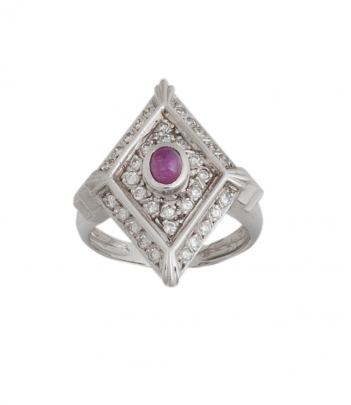 Sortija con rombo de pavé de brillantes con rubí cabuchon c
