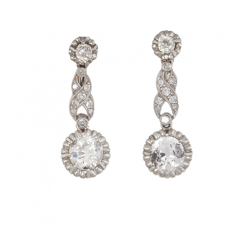 Pendientes largos años 30 con brillantes de talla antigua, 