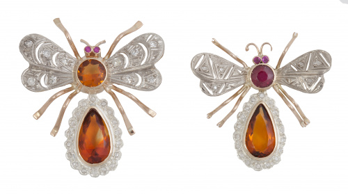 Pareja de broches mosca con diamantes y cuerpos de cuarzo c