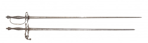 Lote de dos espadas una de lazo, con la empuñadura de acero