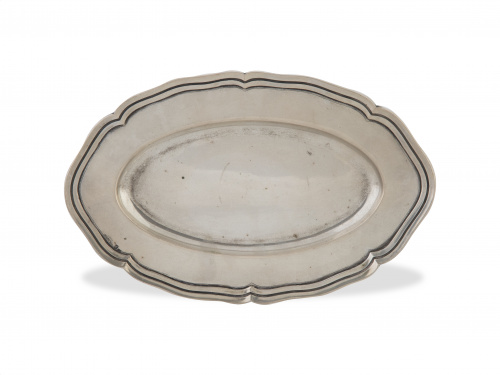 Fuente oval de plata, ley 916. Con marcas.Oporto, (1886-1