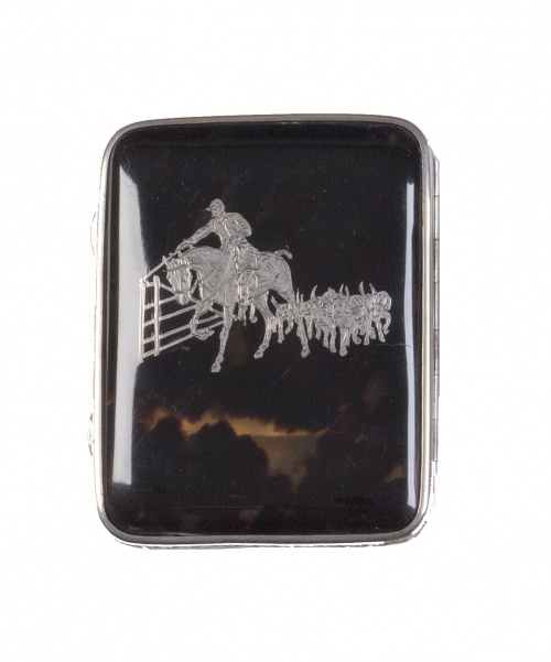 Pitillera de símil carey y aplicación en plata de un jinete