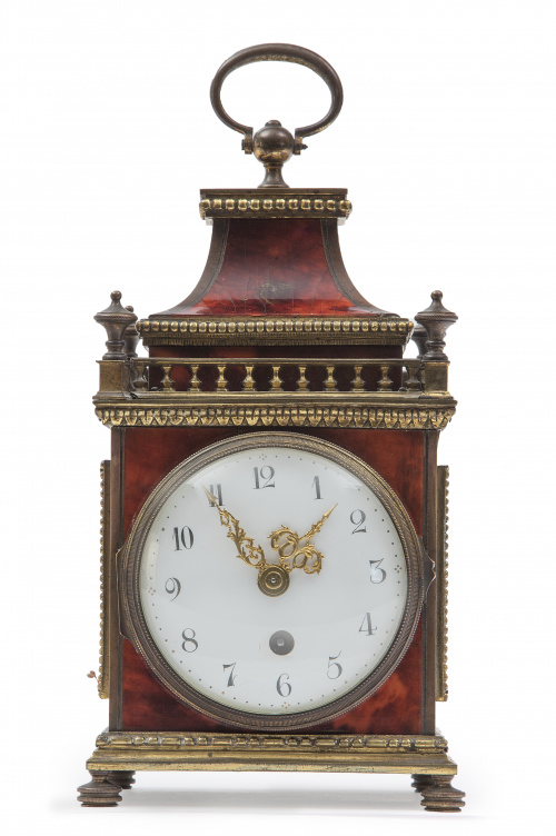 Reloj de carey y bronce. Trabajo alemán, S. XIX.