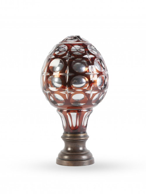 Remate de escalera en cristal transparente y marrón con esp