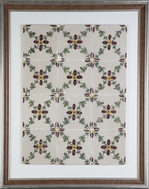 Pareja de paneles de azulejos Doña Maria, de cerámica esmal