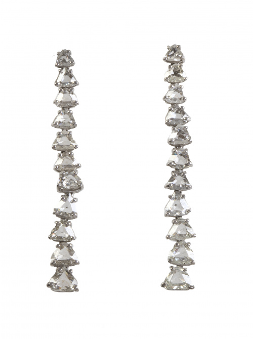 Pendientes largos con diamantes talla triángulo en rivière