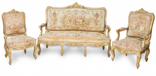 Conjunto de: cuatro butacas, una silla y un sofá de estilo 