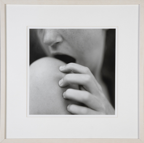 MONA KUHN  (São Paulo, 1969)S.T, 1999