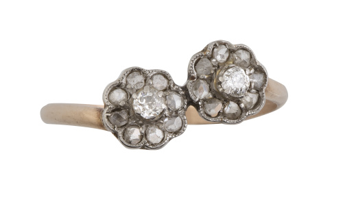 Sortija de pp. S. XX con dos flores de diamantes con brilla