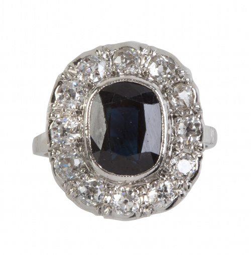 Sortija de pp. S. XX con zafiro de talla oval de 3 ct orlad
