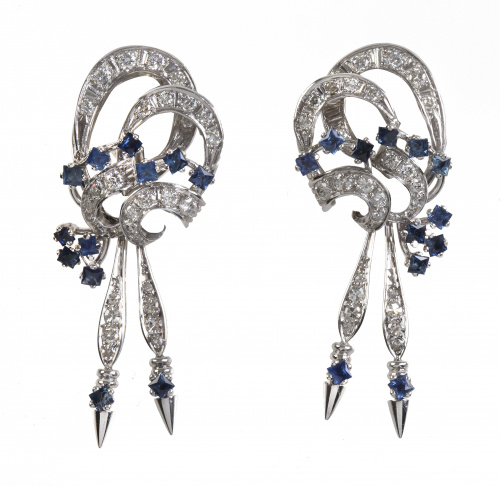 Pendientes largos de brillantes y zafiros con diseño de cin