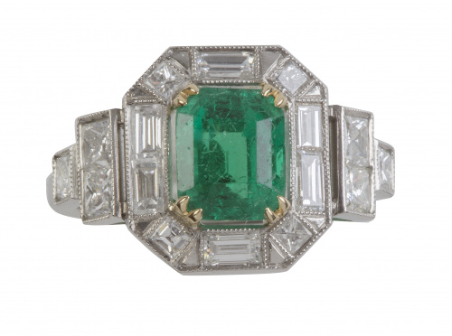 Sortija con esmeralda colombiana de 2,06 ct e intenso color