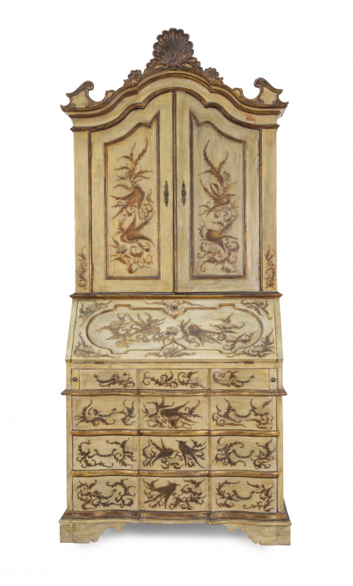 Bureau cabinet en madera lacada de blanco con "chinoiseries