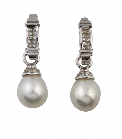 Pendientes largos con perillas de perlas australianas de in