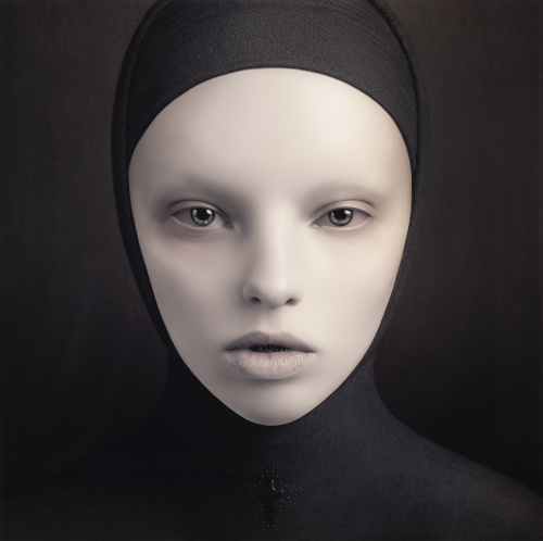 OLEG DOU (Moscú, Rusia, 1983), OLEG DOU (Moscú, Rusia, 1983