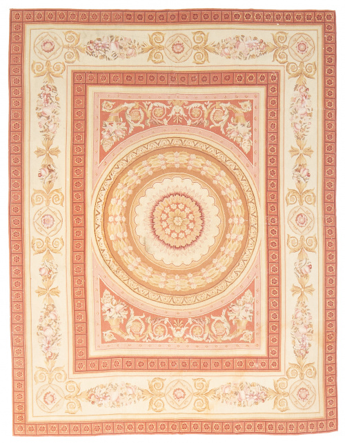 Alfombra de tapiz, estilo Savonnerie. Aubusson, Francia.