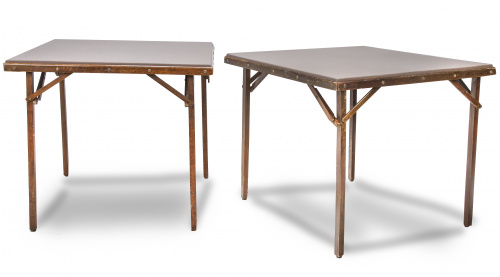 Dos mesas plegables de juego, pp. del S. XX.