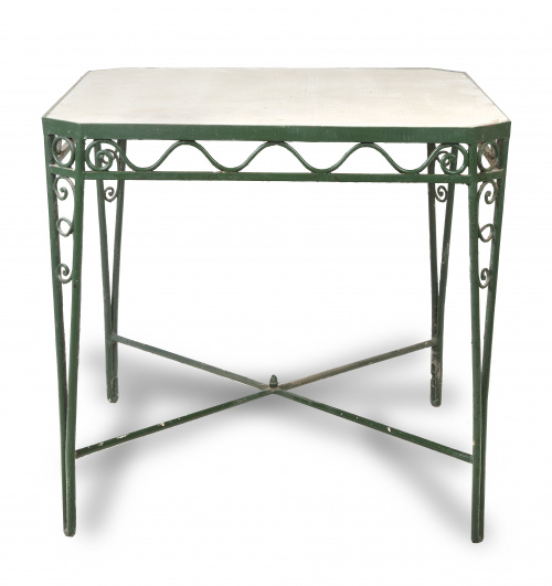 Mesa de jardín de metal pintado de verde y tapa de mármol, 