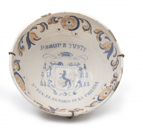 Cuenco de cerámica esmaltada de la serie tricolor con inscr