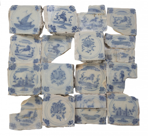 Conjunto de azulejos de cerámica esmaltada en azul de cobal