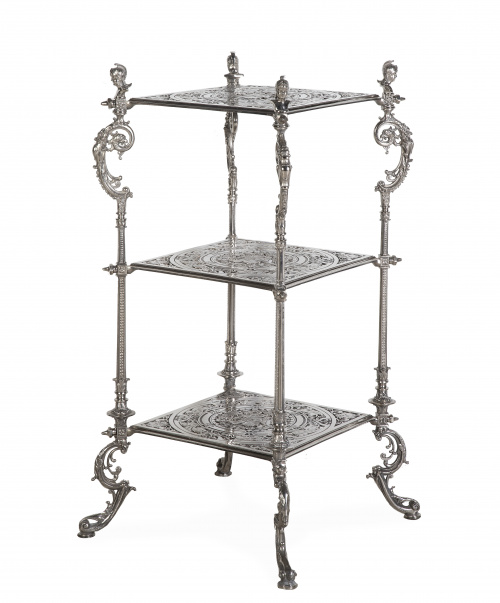 Etagere de metal plateado.Francia, último cuarto del S. X