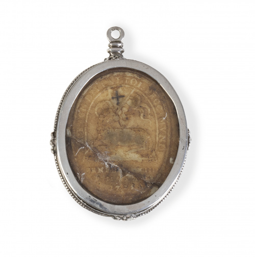 Medalla devocional con dos vitrales, anverso con medallón d