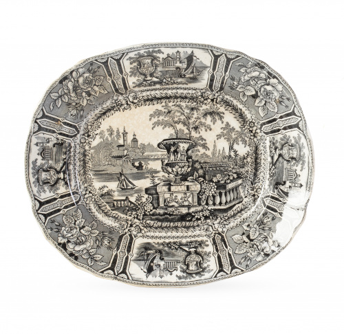 Fuente de loza estampada en negro de la serie de la góndola